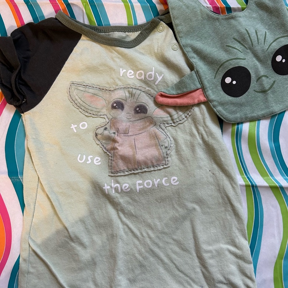 One piece baby yoda outfit with bib